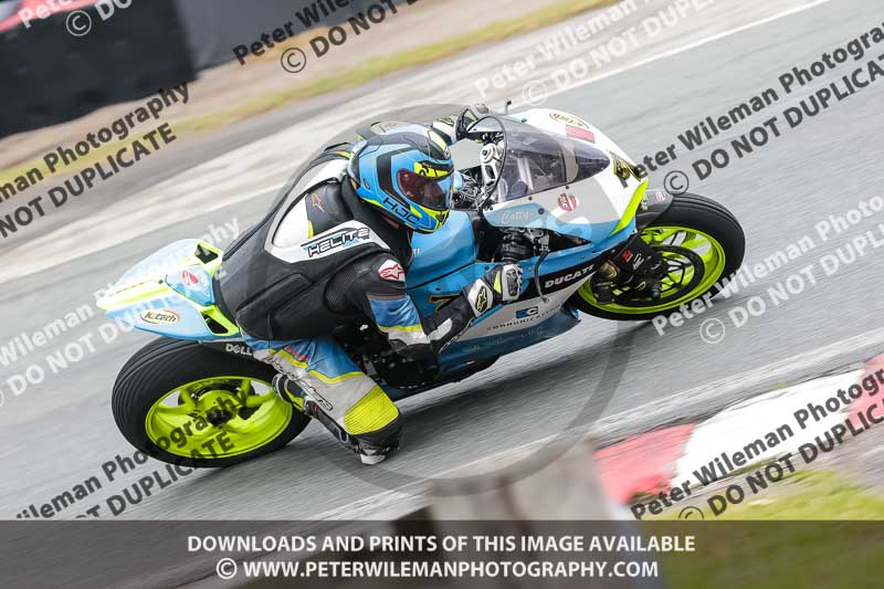 anglesey;brands hatch;cadwell park;croft;donington park;enduro digital images;event digital images;eventdigitalimages;mallory;no limits;oulton park;peter wileman photography;racing digital images;silverstone;snetterton;trackday digital images;trackday photos;vmcc banbury run;welsh 2 day enduro
